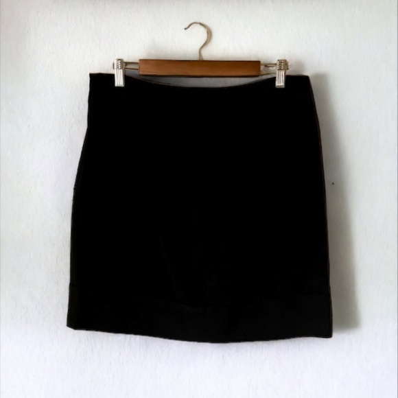 Larry Levine Stretch Black Skirt size 12 - Picture 2 of 5